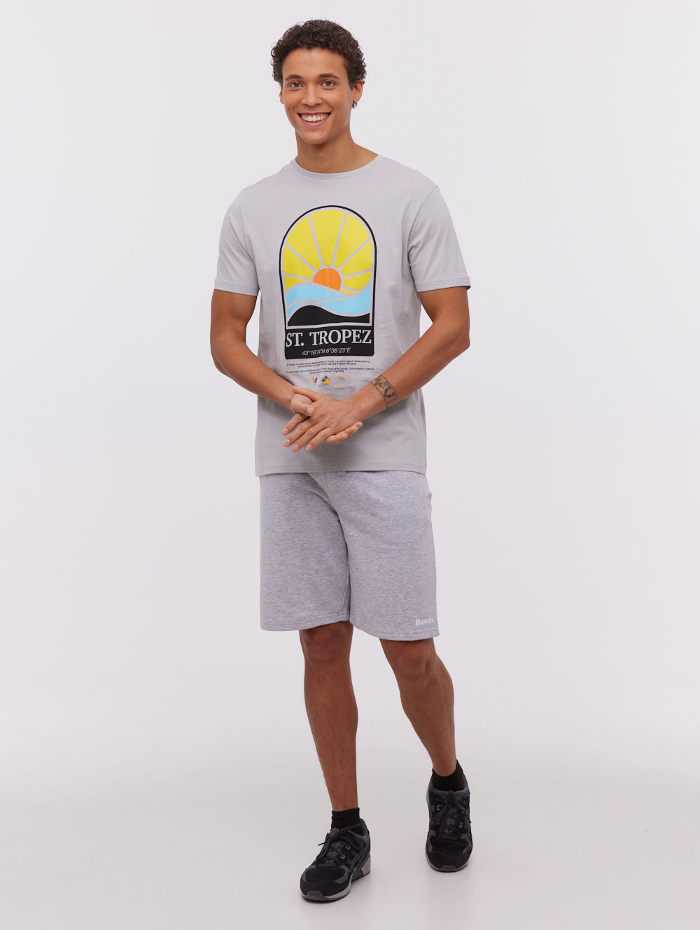 Vetral t-shirt graphique et shorts (paquet de 4)