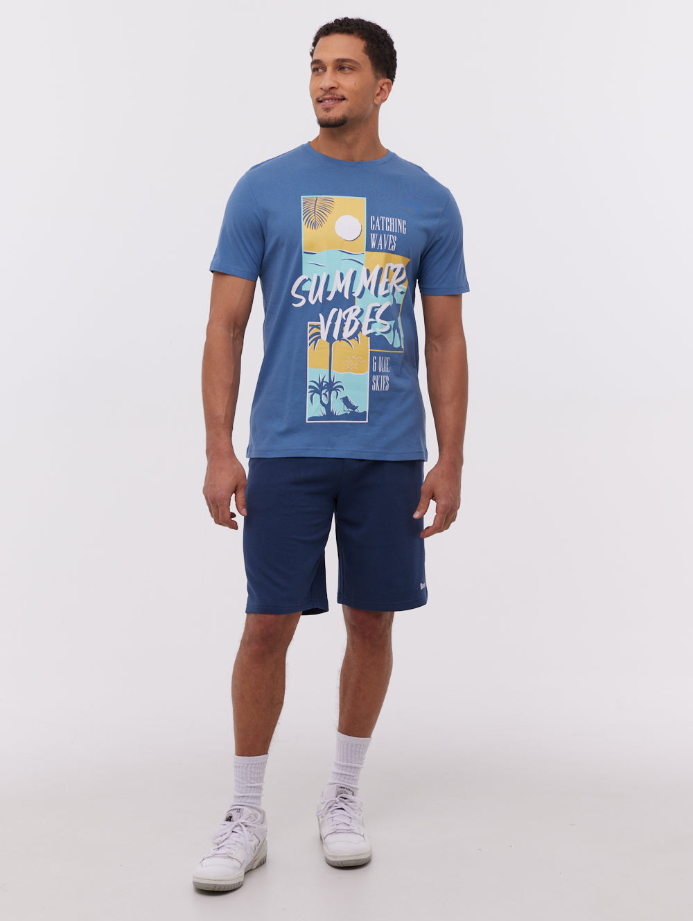 Baveri t-shirt graphique et shorts (paquet de 4)