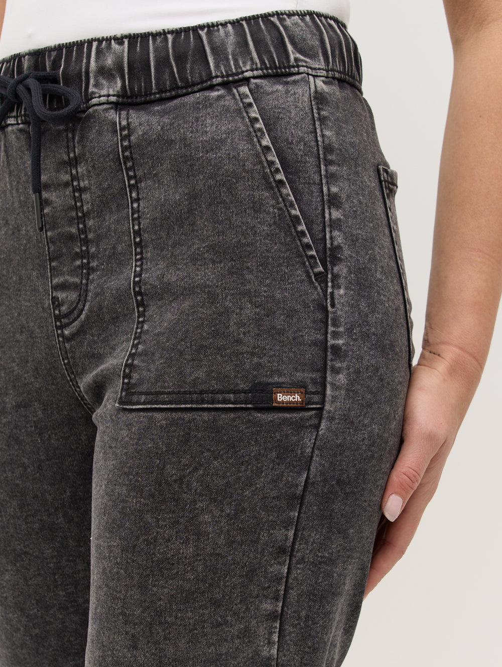 JETTE Black Bottoms Jogger Pant Shot 2