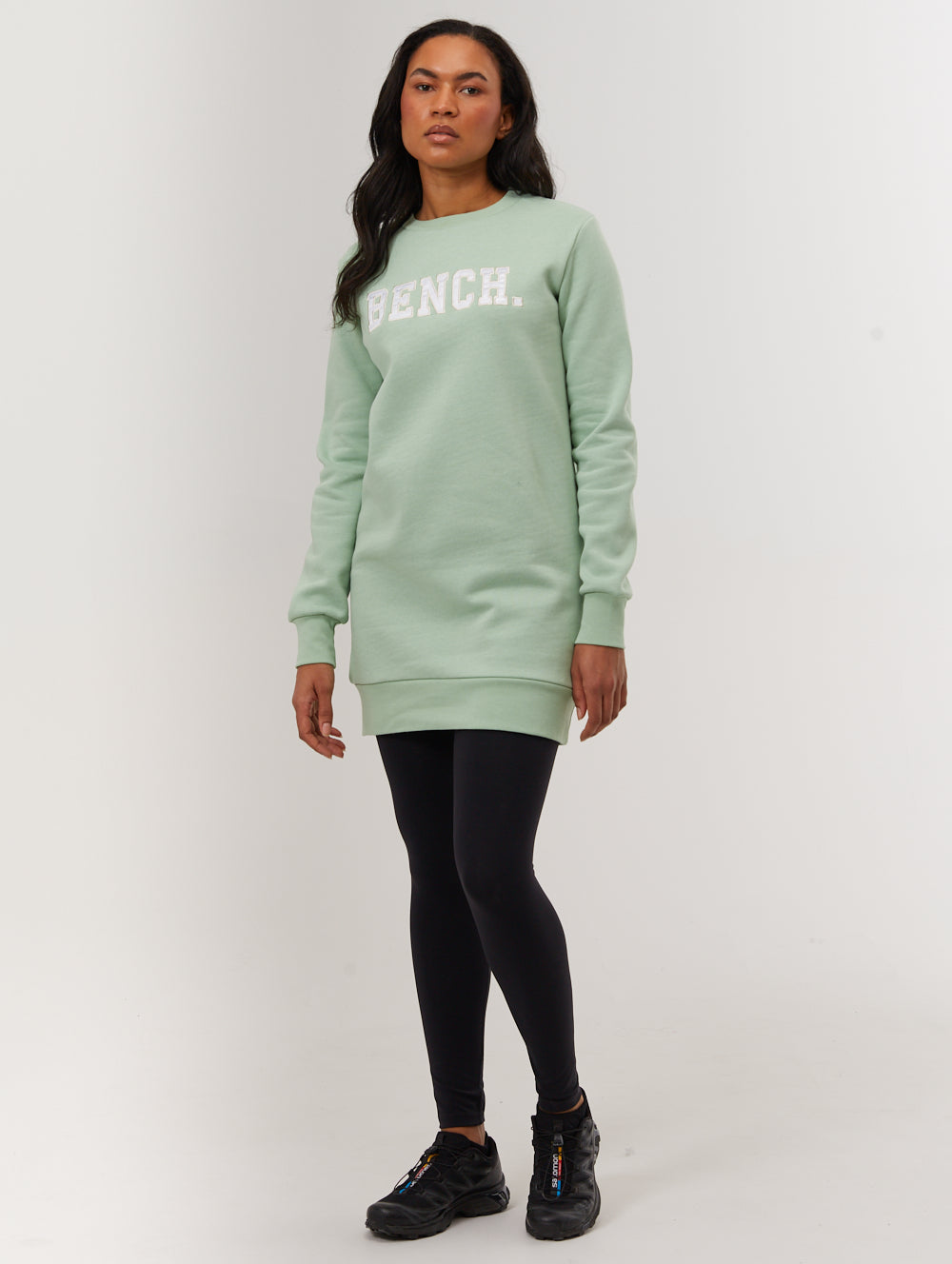 Urlenne robe chandail à col rond logo collégial