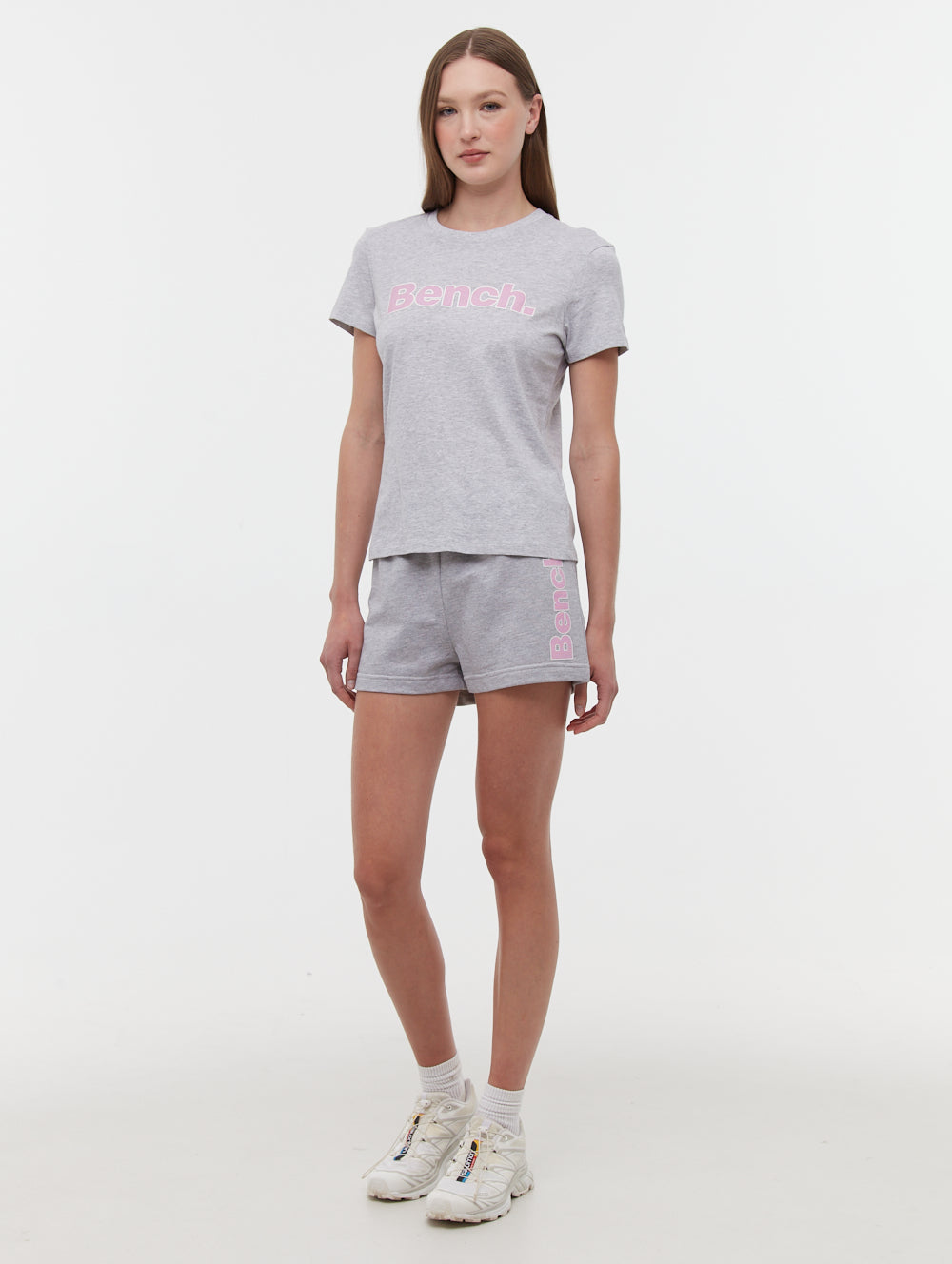 Phoebe short jogger avec logo à la hanche
