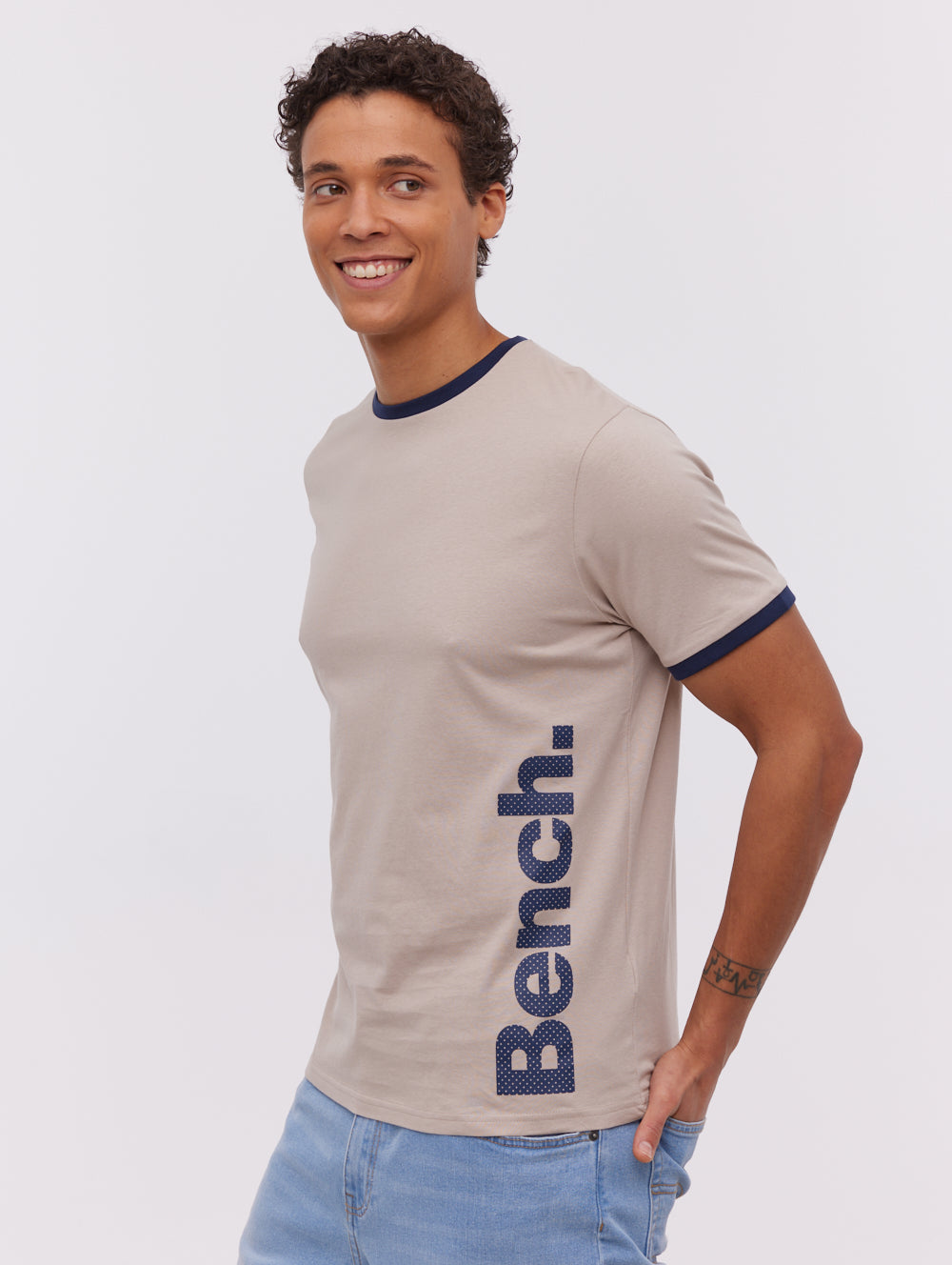 Kansi t-shirt graphique assorti (paquet de 5)